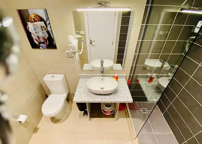 Apartman A Bright @gcribs - W/ Shared Pool!